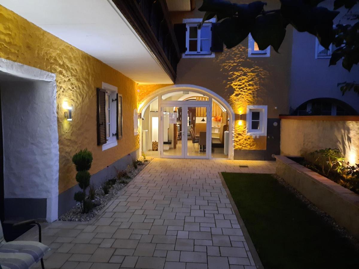 Gaestehaus Ferk - Fruehstueckspension, Bed & Breakfast باد رادكرسبرغ المظهر الخارجي الصورة