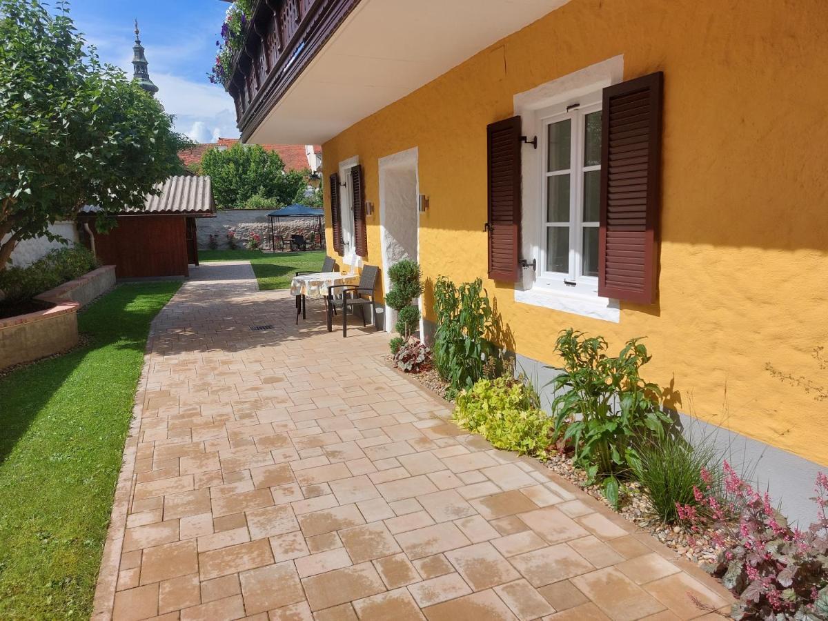 Gaestehaus Ferk - Fruehstueckspension, Bed & Breakfast باد رادكرسبرغ المظهر الخارجي الصورة