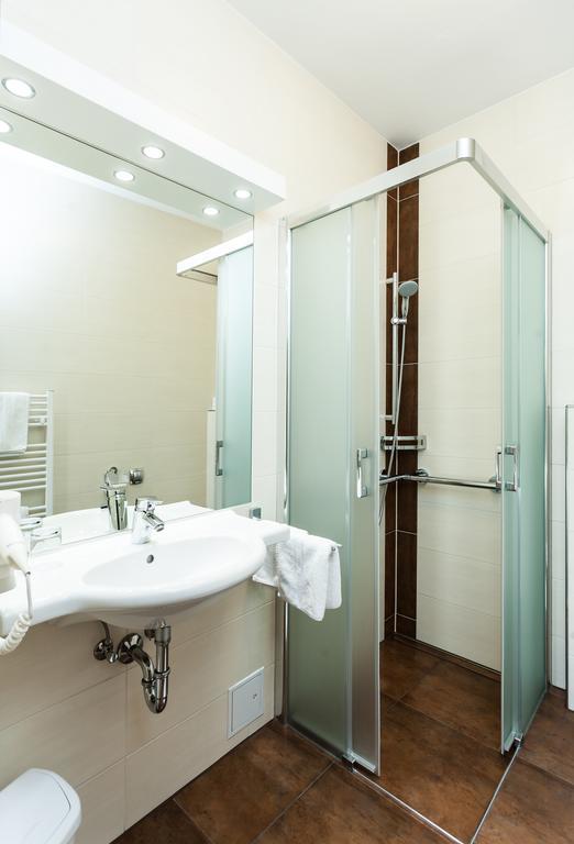 Gaestehaus Ferk - Fruehstueckspension, Bed & Breakfast باد رادكرسبرغ الغرفة الصورة