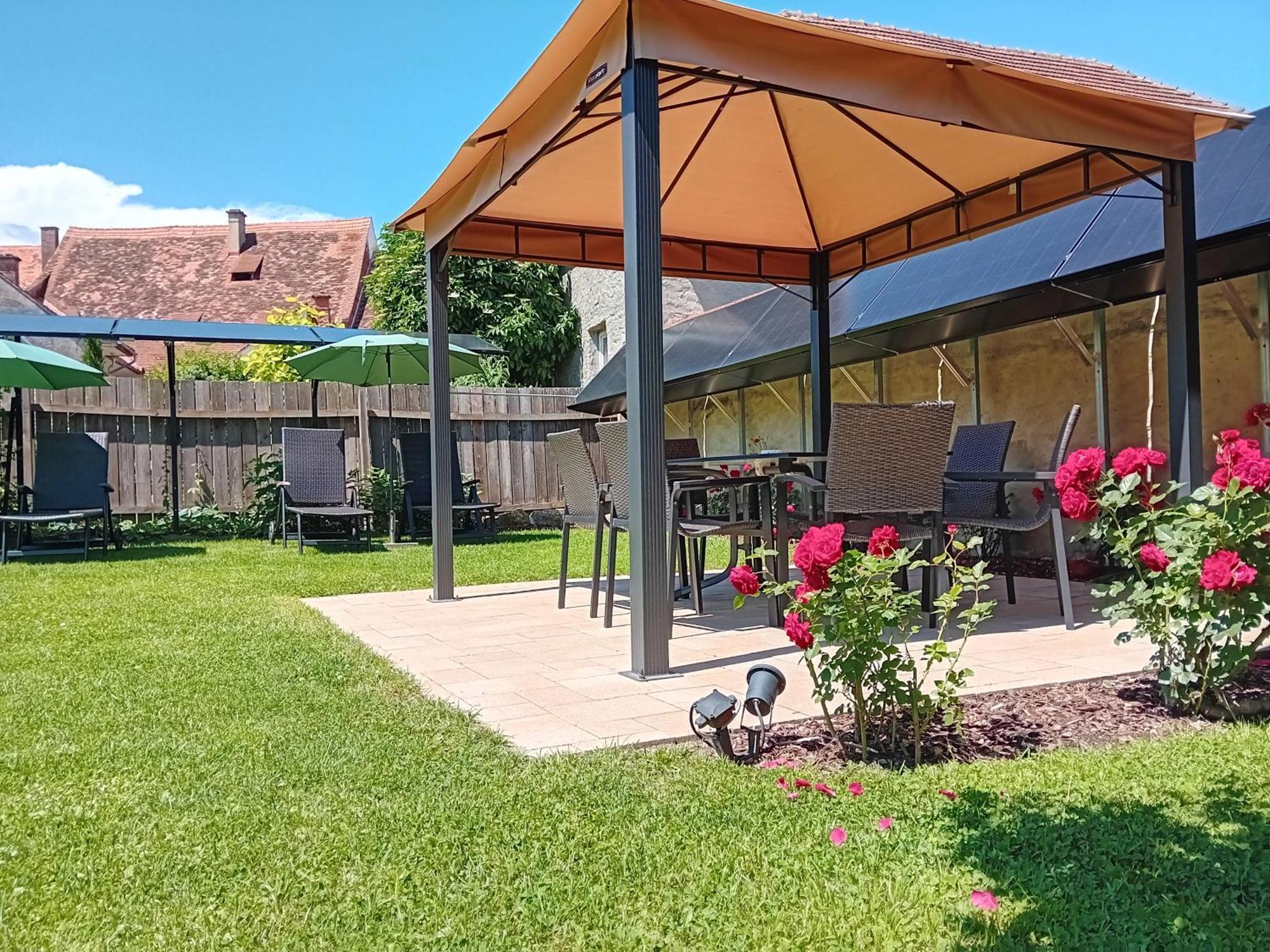 Gaestehaus Ferk - Fruehstueckspension, Bed & Breakfast باد رادكرسبرغ المظهر الخارجي الصورة