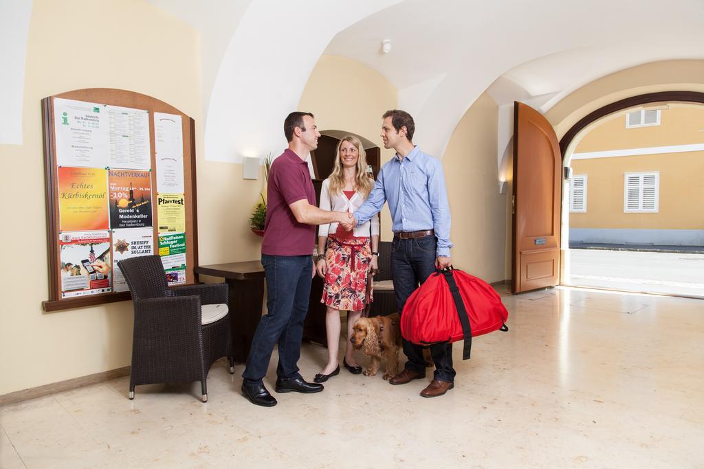 Gaestehaus Ferk - Fruehstueckspension, Bed & Breakfast باد رادكرسبرغ المظهر الخارجي الصورة