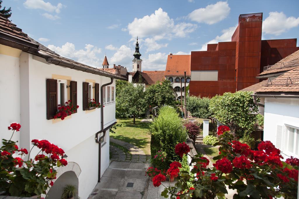 Gaestehaus Ferk - Fruehstueckspension, Bed & Breakfast باد رادكرسبرغ المظهر الخارجي الصورة